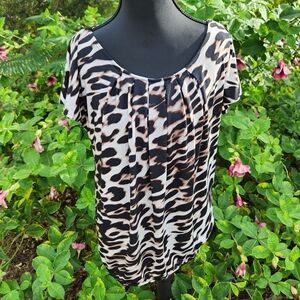 NEW YORK & CO Women's Medium Blouse Brown Animal Print Short Sleeve
